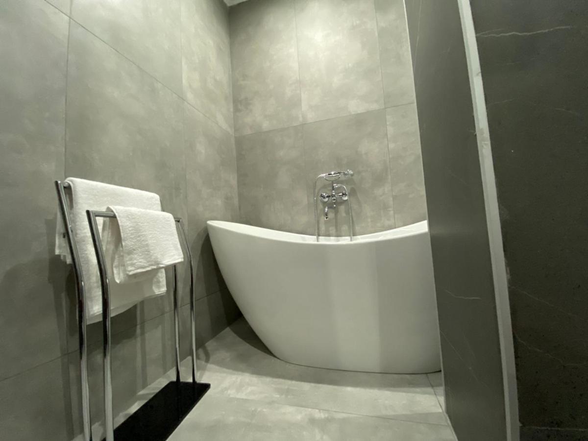 Apartment Sixteen Tiflis Exterior foto