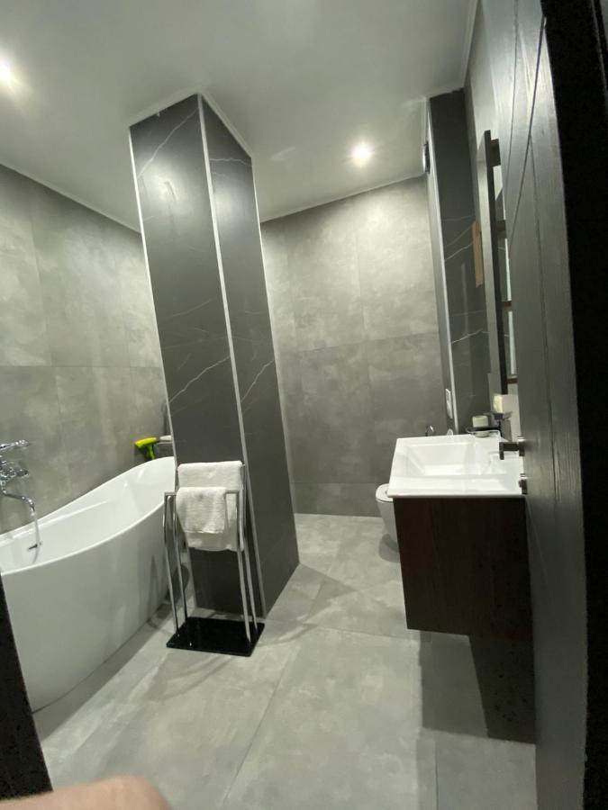 Apartment Sixteen Tiflis Exterior foto