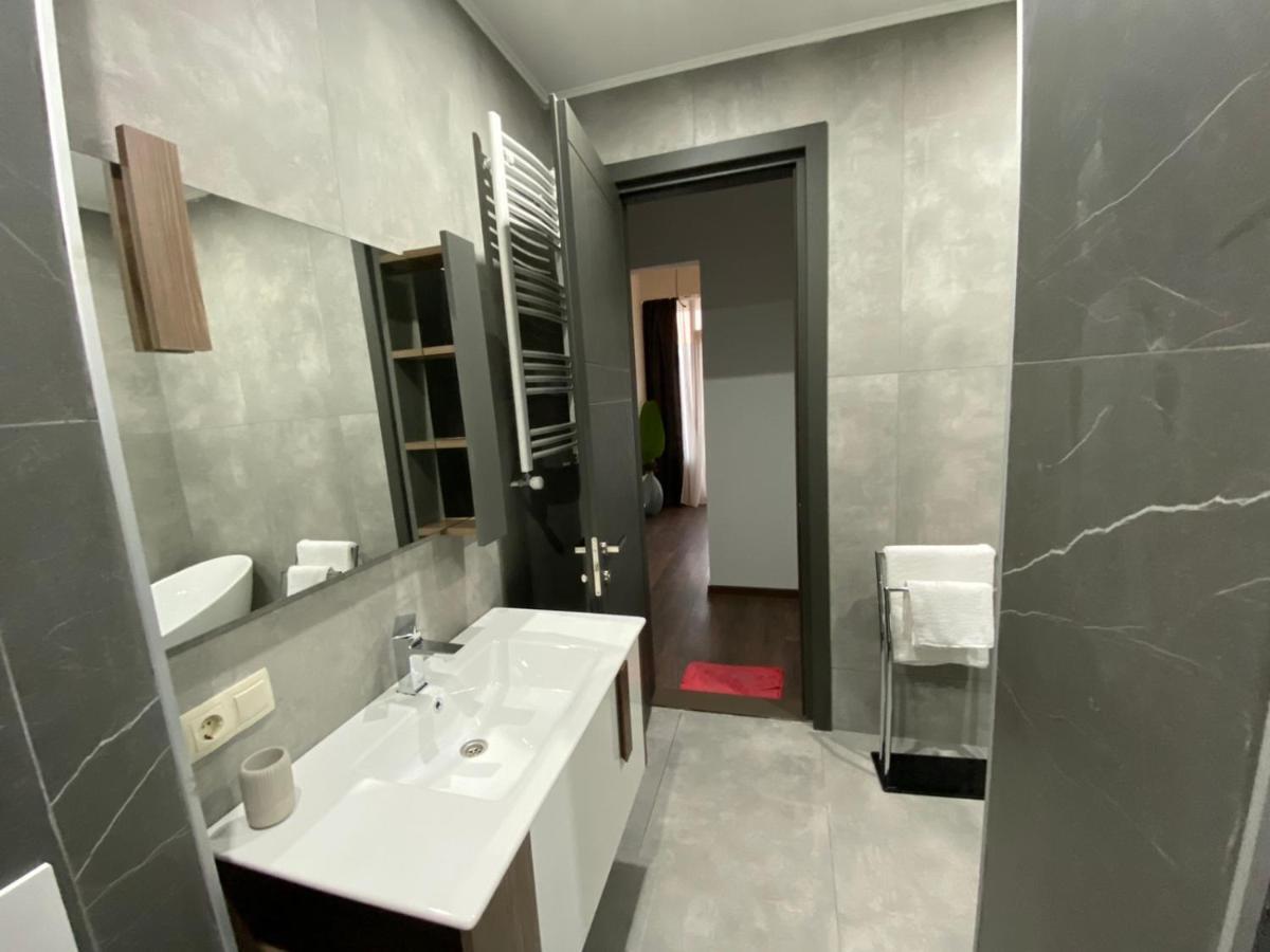Apartment Sixteen Tiflis Exterior foto