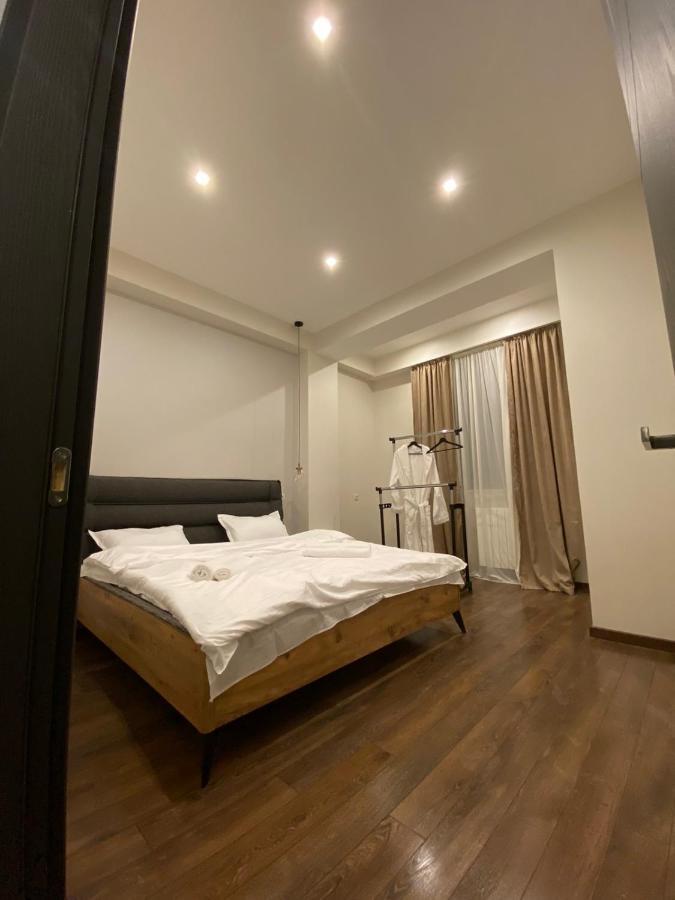 Apartment Sixteen Tiflis Exterior foto