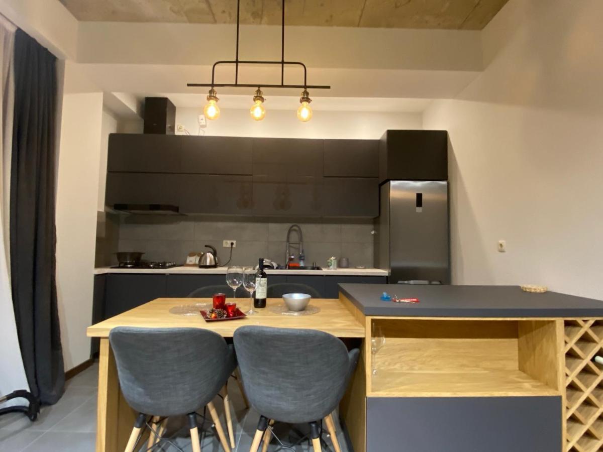 Apartment Sixteen Tiflis Exterior foto