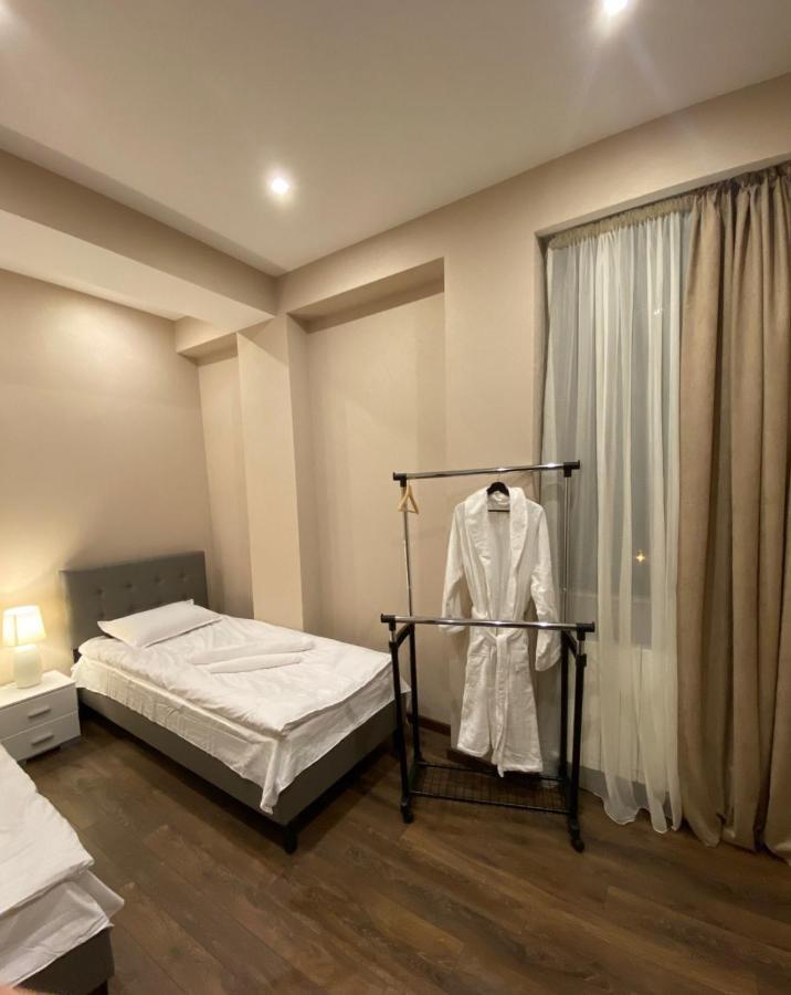 Apartment Sixteen Tiflis Exterior foto